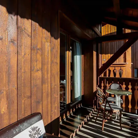 Triplex 75m² - 2 Chambres, 1 Cabine, Cheminee, Wifi, Proche Pistes Et Commerces - Fr-1-637-11