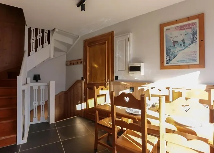 Triplex 75m² - 2 Chambres, 1 Cabine, Cheminee, Wifi, Proche Pistes Et Commerces - Fr-1-637-11 * Val Thorens