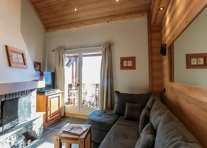 Triplex 75m² - 2 Chambres, 1 Cabine, Cheminee, Wifi, Proche Pistes Et Commerces - Fr-1-637-11 Alpesi faház