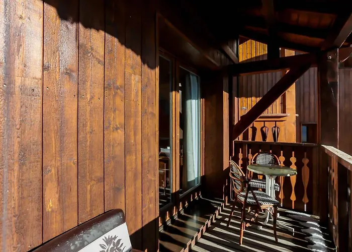 Triplex 75m² - 2 Chambres, 1 Cabine, Cheminee, Wifi, Proche Pistes Et Commerces - Fr-1-637-11